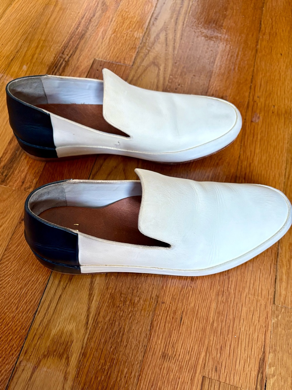 FEIT hand sewn Slip-On Loafers Bicolor Cream and Black Leather size 40